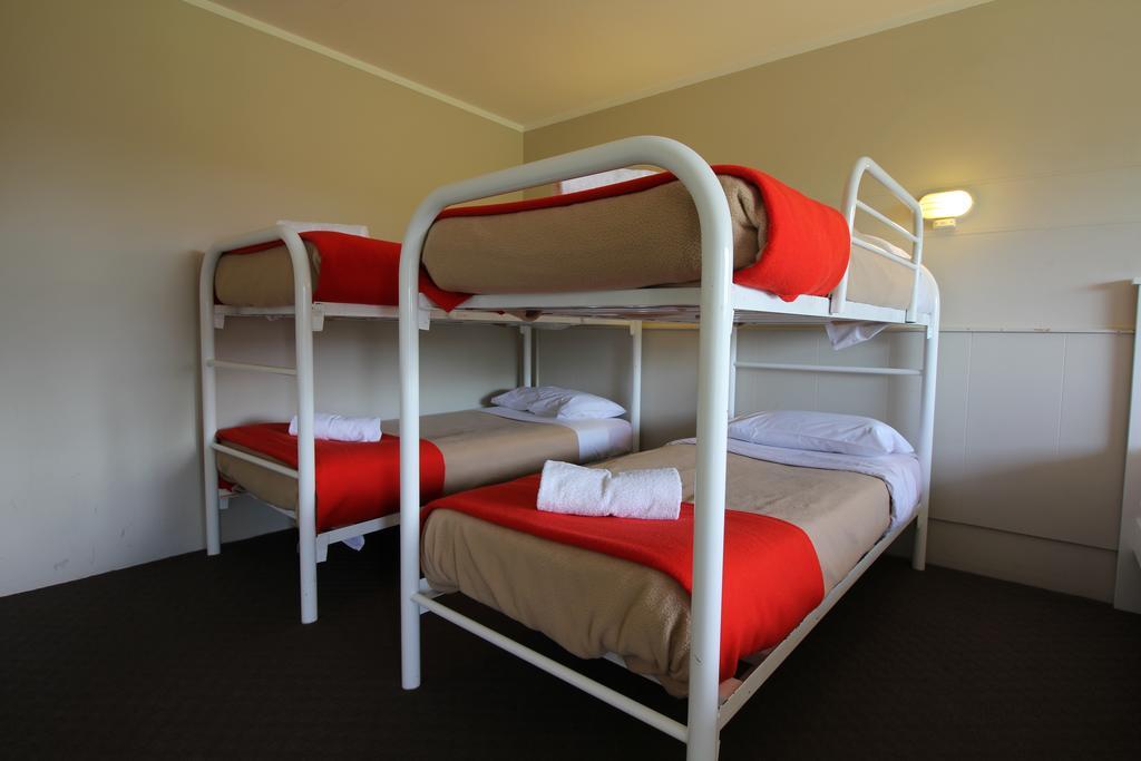 Snowy Mountains Resort and Function Centre Adaminaby Chambre photo
