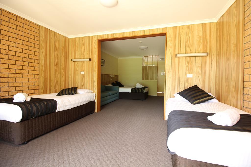 Snowy Mountains Resort and Function Centre Adaminaby Chambre photo